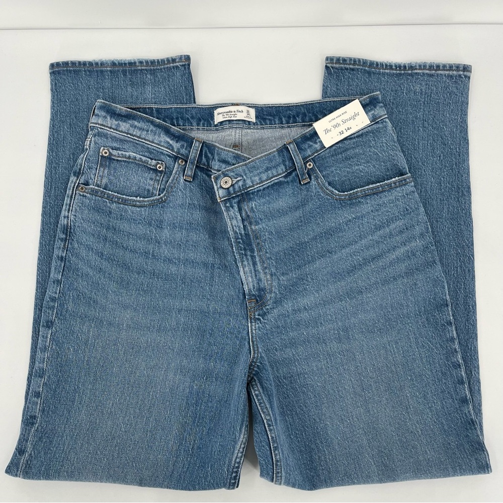 NWT Abercrombie & Fitch The 90’s Straight Jeans